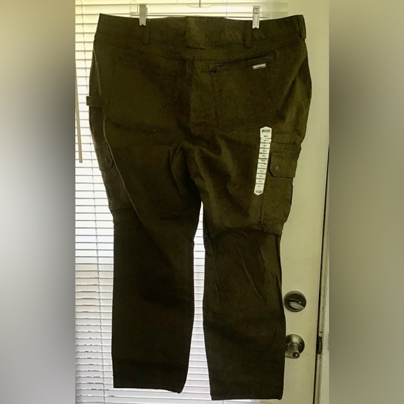 NWT Duluth Trading Co. Fire Hose Flex Cargo Pants in Olive Sz. 18W x 31” - Picture 4 of 7